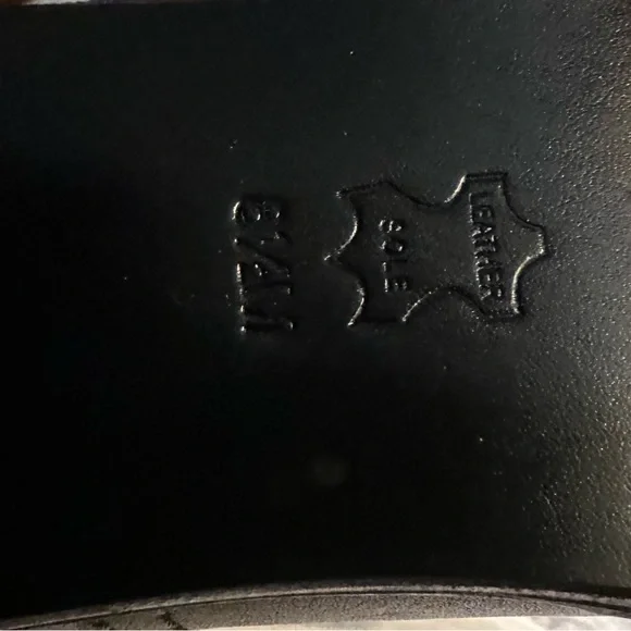 Tory Burch Kayden Stacked Heel Leather 
Boots 8.5 EUC - Picture 6 of 6